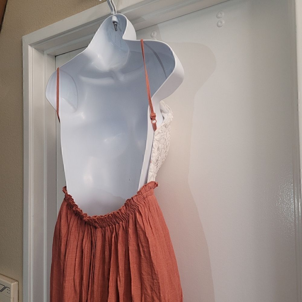 Mind code open back boho lace and ruffle dress - Picture 6 of 8